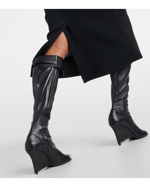 Stivali al ginocchio Shark Lock in pelle di Givenchy in Black