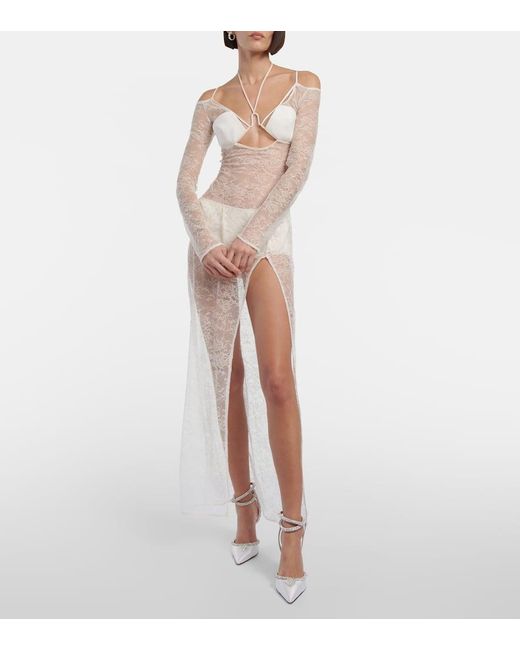 Vestido De Novia En Encaje Con Aberturas Nensi Dojaka de color White