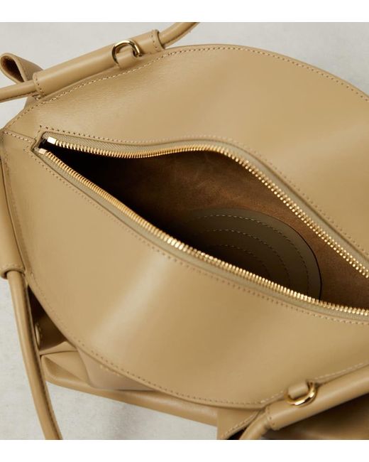 Borsa a spalla Paseo Small in pelle di Loewe in Natural