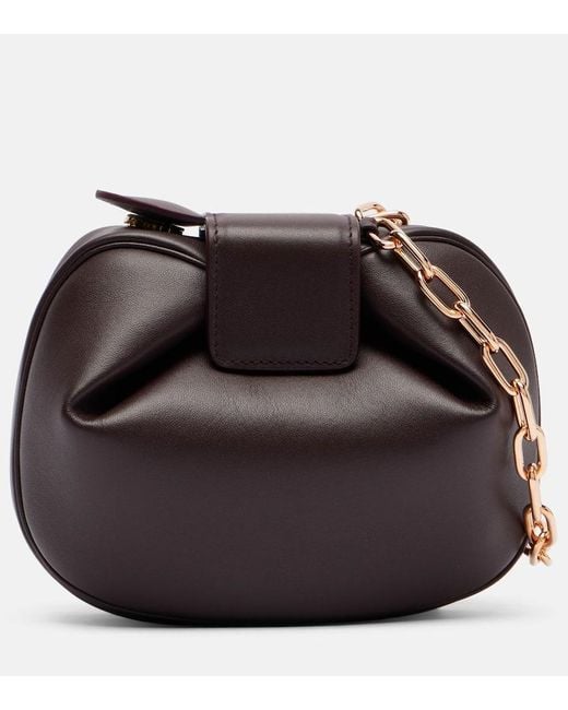 Gabriela Hearst Black Clutch Soft Demi Aus Leder