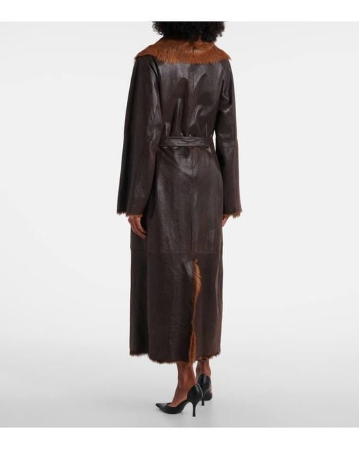 Abrigo Envolvente De Piel Con Borrego Magda Butrym de color Brown