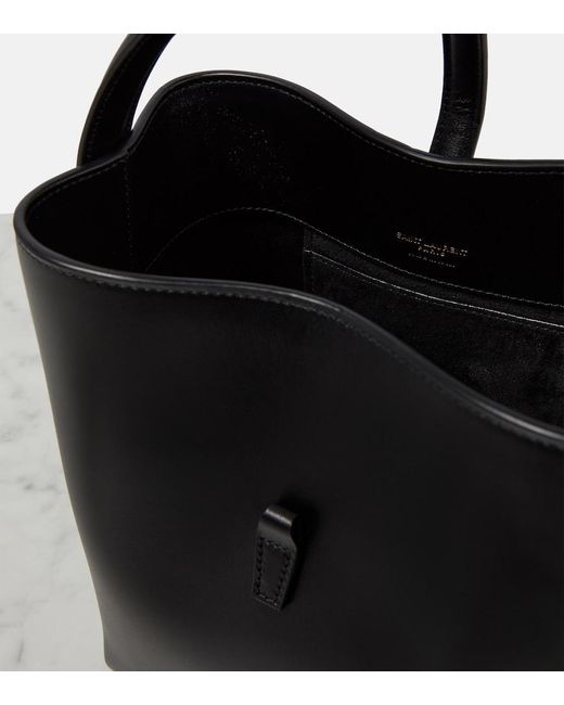Bolso Saco Le 37 De Piel Saint Laurent de color Black