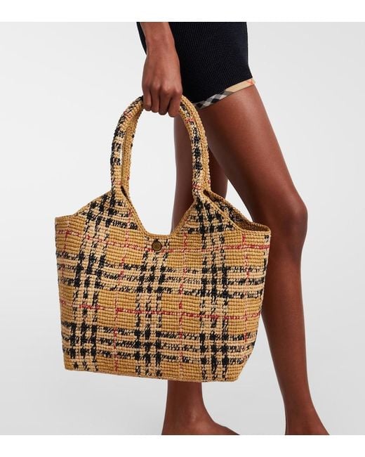 Shopper Check Large di Burberry in Metallic