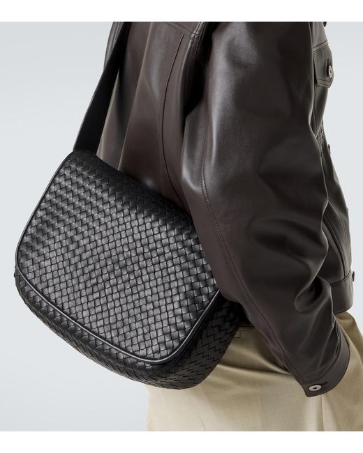 Sac Veneto Large En Cuir Intrecciato Bottega Veneta pour homme en coloris Black