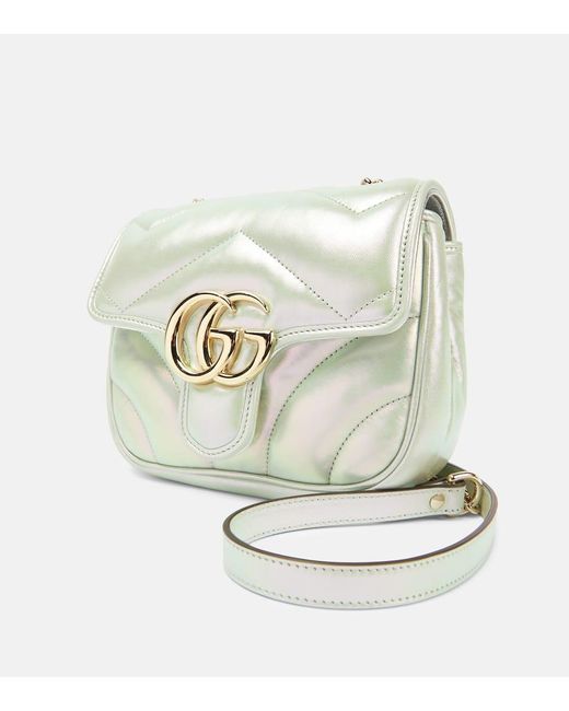 Gucci White Schultertasche GG Marmont Mini aus Metallic-Leder