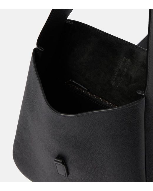 Saint Laurent Black Le 5 A 7 Supple Large Leather Shoulder Bag