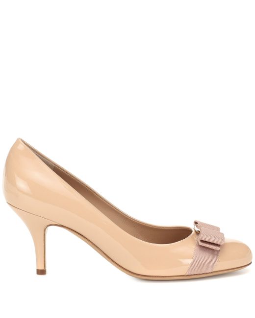 ferragamo carla 70