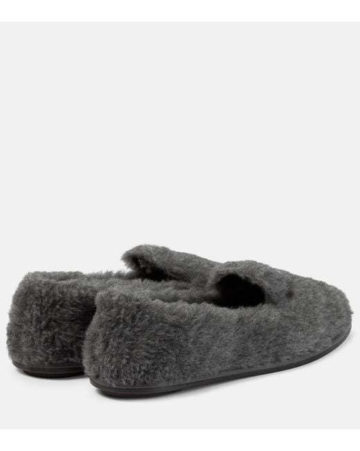 max fashion slippers