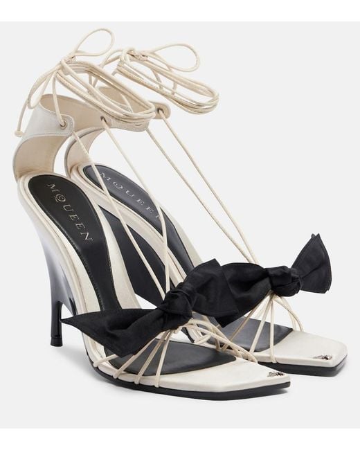 McQueen White Koko Bow-Detail Wedge Sandals