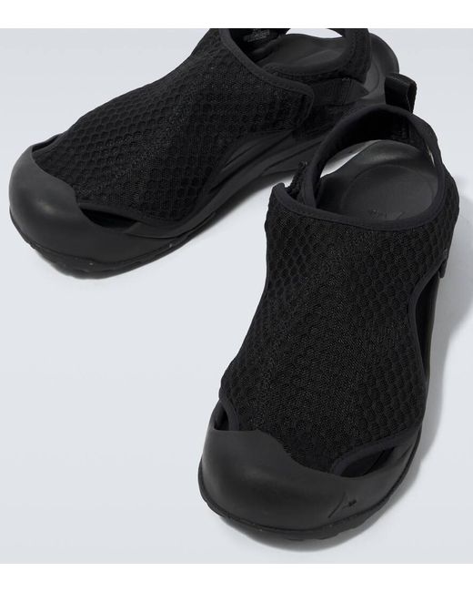 Roa Black Arpy Mesh Slip-On Sneakers for men