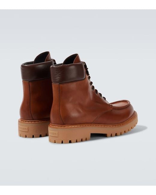 Prada Schnuerstiefel Aus Leder in Brown für Herren