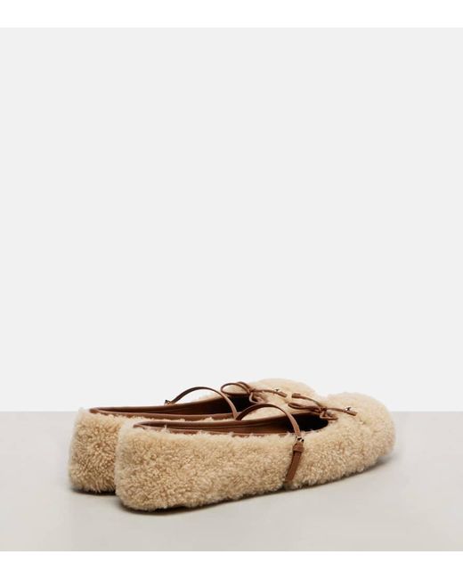 Ballerines Horsebit En Shearling Gucci en coloris Brown