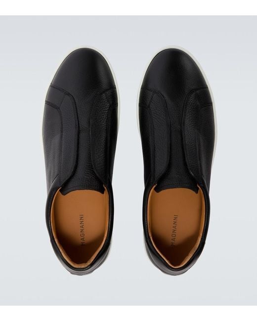 Magnanni Shoes Black Costa Slip Ii Leather Slip-On Shoes for men