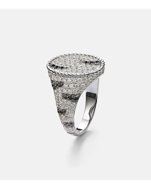 Yvonne Léon White Zebre 18Kt Pinky Ring With Diamonds