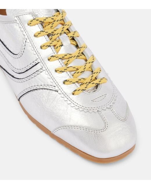 【関税込み】Dries Van Noten シルバー メタリック スニーカー LEATHER SNEAKERS IN CRINKLED SILVER, SS25 - Zambesi Store