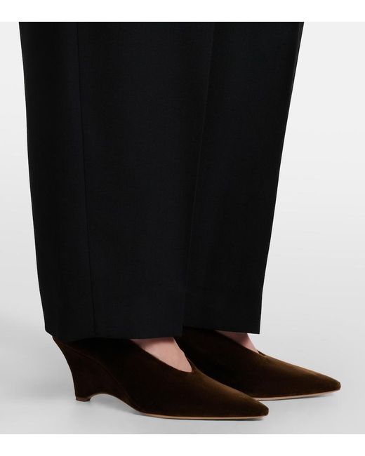 Le Monde Beryl Brown Victoria 70 Velvet Wedges