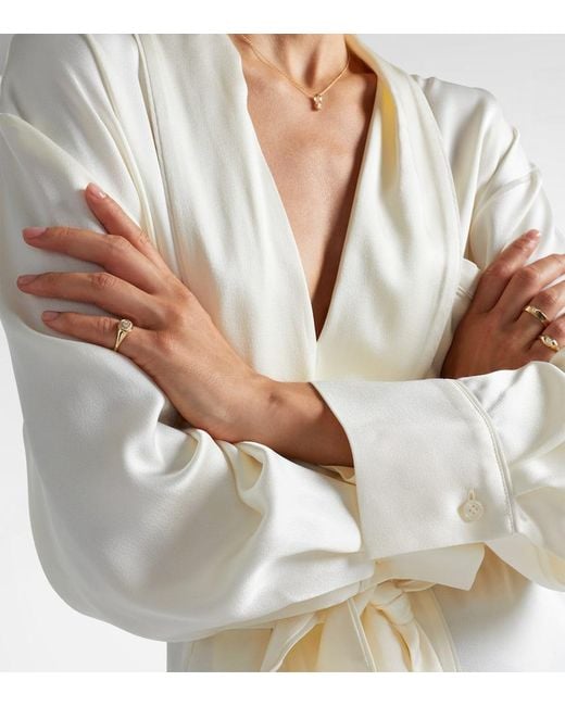 STONE AND STRAND White Essential Splurge 14Kt Pinky Ring With Diamonds