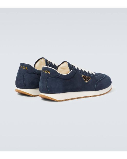 Prada Wildleder-Sneakers mit Triangel-Logo in Blue für Herren