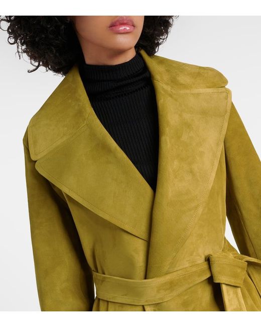 Abrigo wrap de ante Burberry de color Yellow