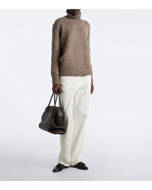 Shopper Agnes 12 di The Row in Black