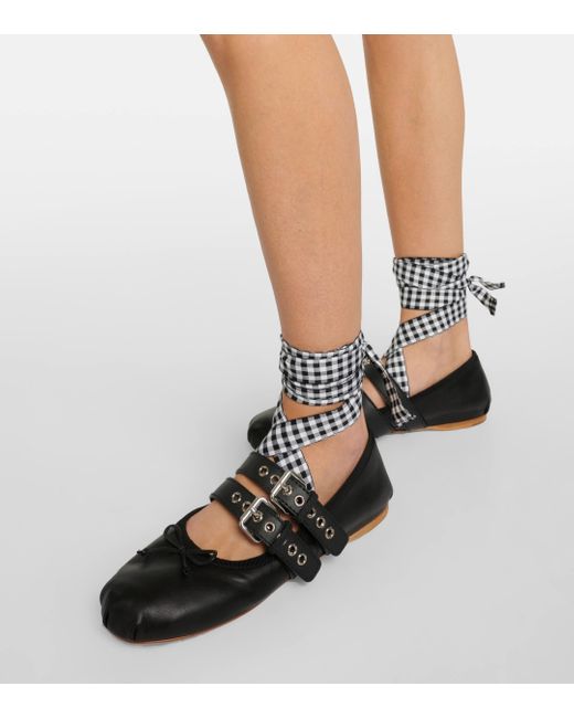 Ballerines en cuir Miu Miu en coloris Black