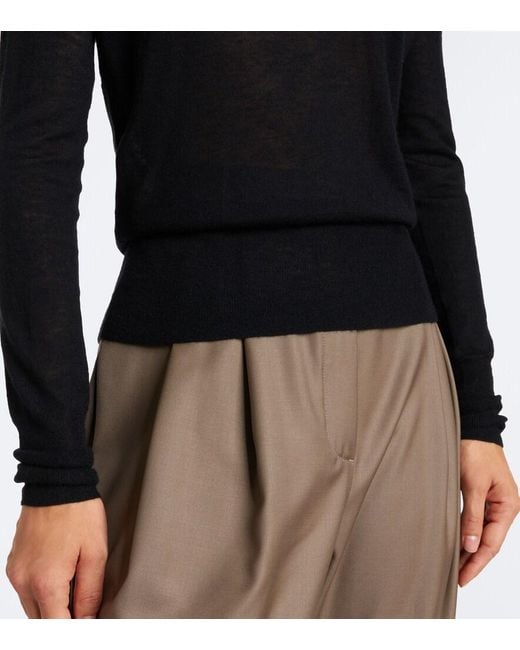 Joseph Black Cetus Cashmere Sweater