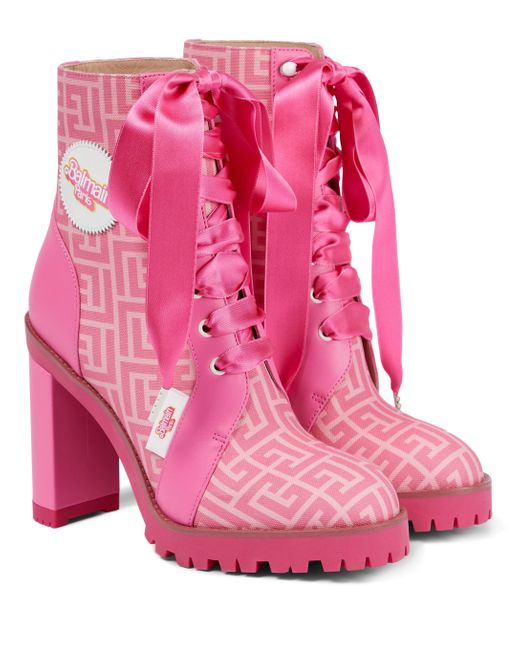 Balmain Leder X Barbie® Ankle Boots Petra Ranger in Pink | Lyst AT