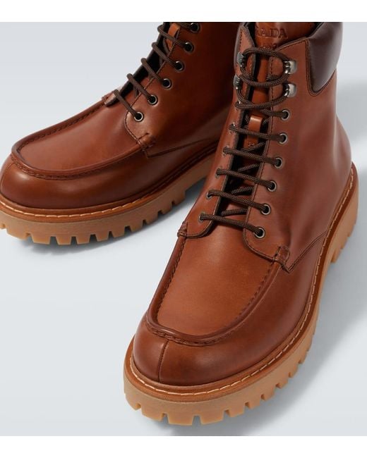 Prada Schnuerstiefel Aus Leder in Brown für Herren
