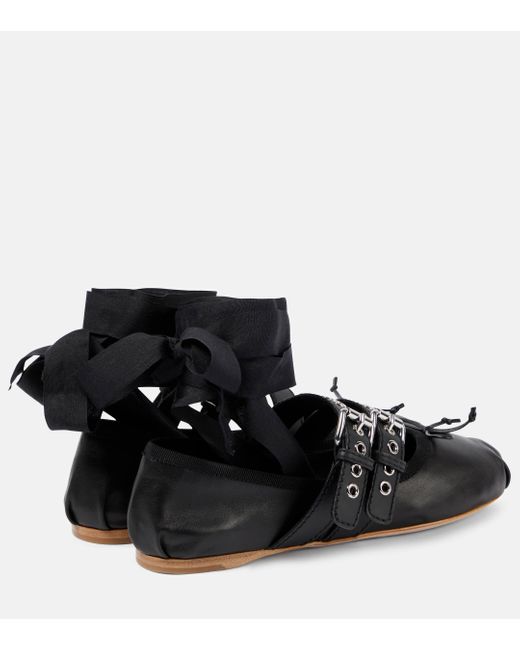 Ballerines en cuir Miu Miu en coloris Black