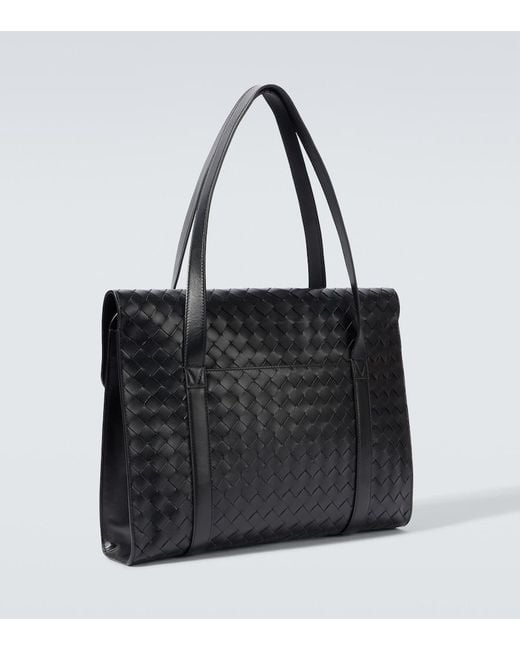 Bottega Veneta Black Classic Portfolio Intrecciato Leather Messenger Bag for men