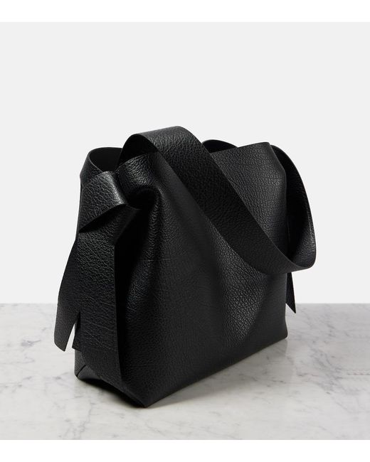 Acne Black Schultertasche Musubi Medium Aus Leder