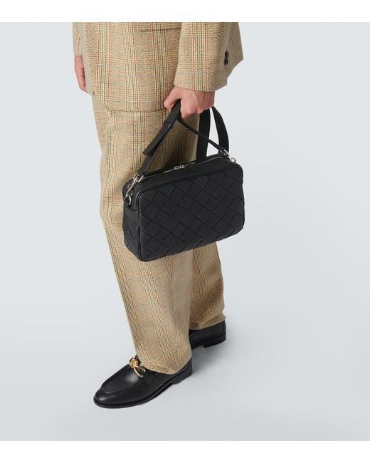 Bottega Veneta Crossbody Bag Intrecciato Aus Leder in Black für Herren