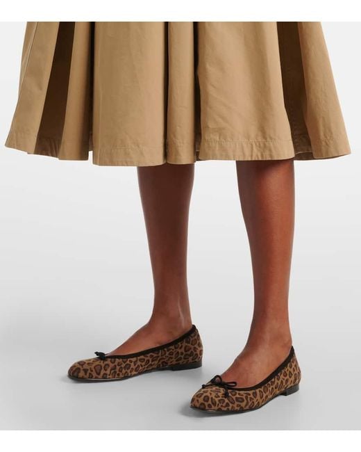 Ballerines Veralli Imprimees En Daim Manolo Blahnik en coloris Brown