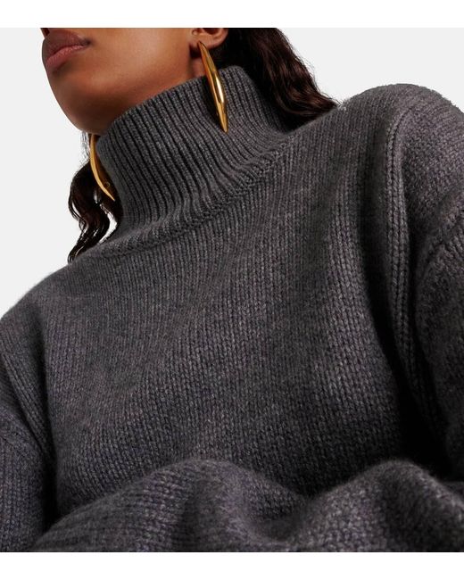 Lisa Yang Gray Fleur Cashmere Sweater
