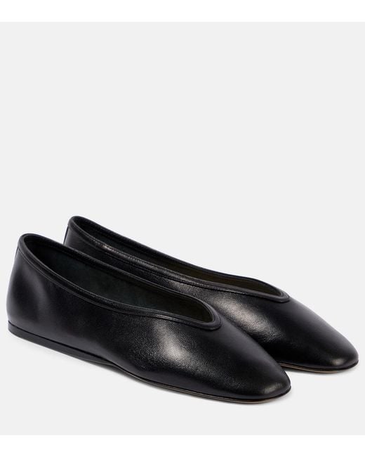 Le Monde Beryl Black Luna Leather Ballet Flats