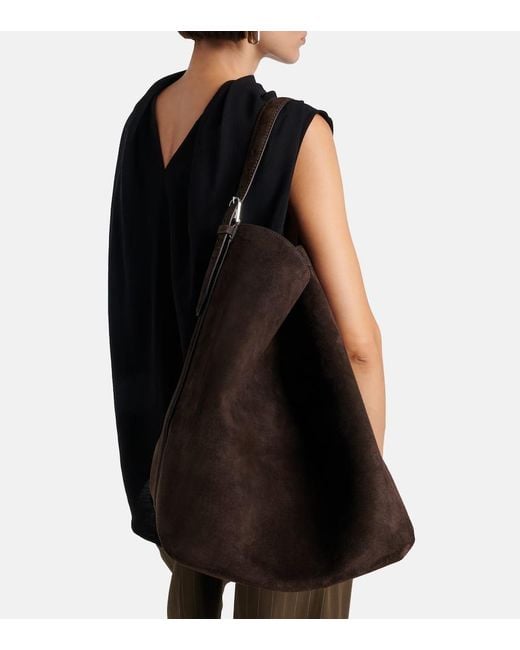Sac Belted Large En Daim Totême  en coloris Black