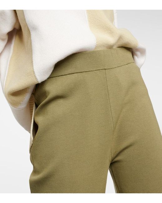 Pantalones flared en mezcla de seda Joseph de color Green