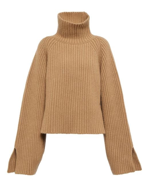 Khaite Genoa Oversized Cashmere Sweater in Desert (Natural) | Lyst