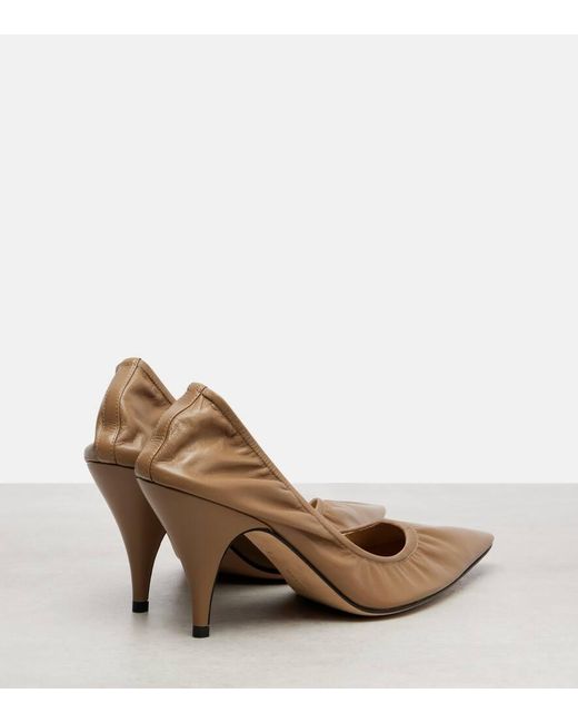 Salones Liisa 80 De Piel The Row de color Brown