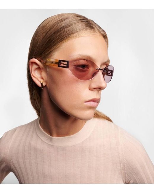 Fendi Pink Cat-Eye-Sonnenbrille Baguette