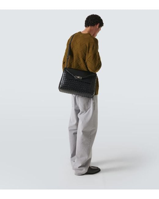 Bottega Veneta Crossbody Bag Andiamo Aus Leder in Black für Herren