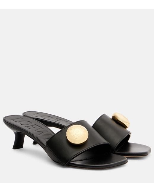 Mules Pebble 45 di Loewe in Black