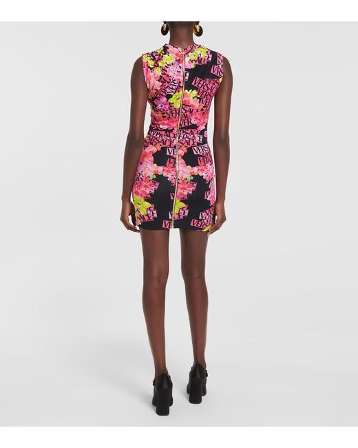 Robe A Fleurs Versace en coloris Pink