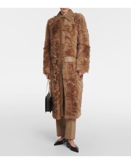 Totême Natural Contrast-collar Relaxed-fit Shearling Coat