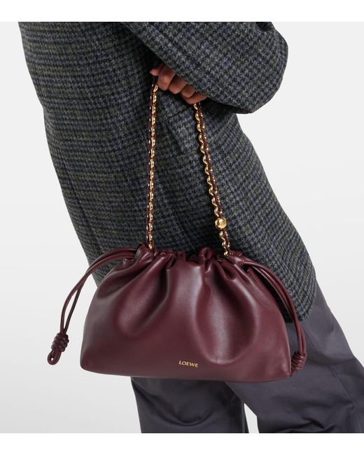 Clutch Flamenco di Loewe in Brown
