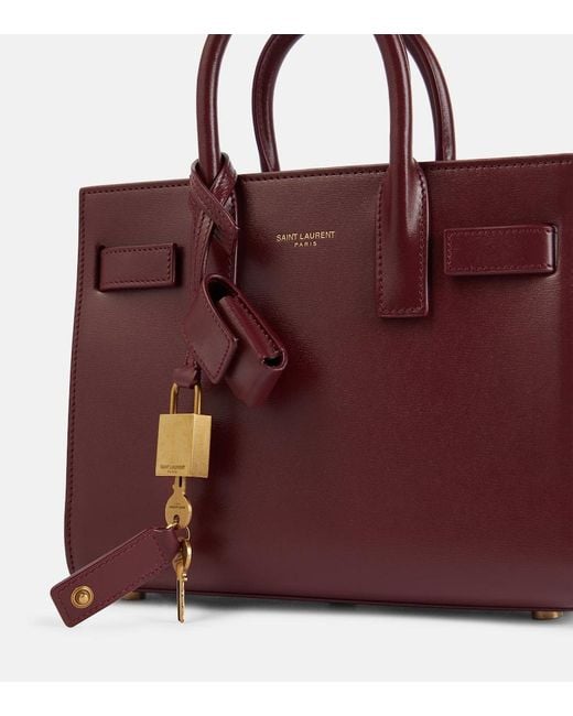 Saint Laurent Red Sac De Jour Nano En Cuir Lisse Rouge