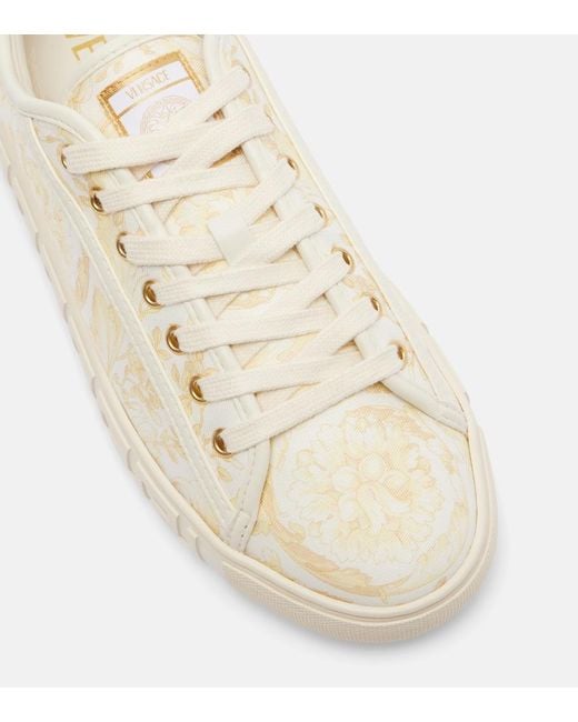 Zapatillas Greca De Lona Versace de color Natural