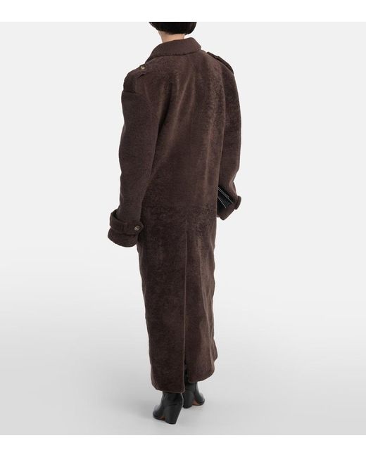 Cappotto Rutul in pelliccia sintetica di The Mannei in Brown