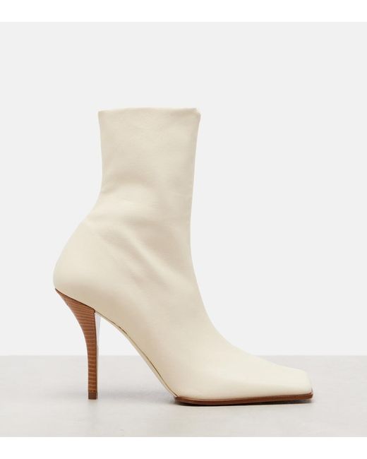 Alaïa White 90 Leather Ankle Boots