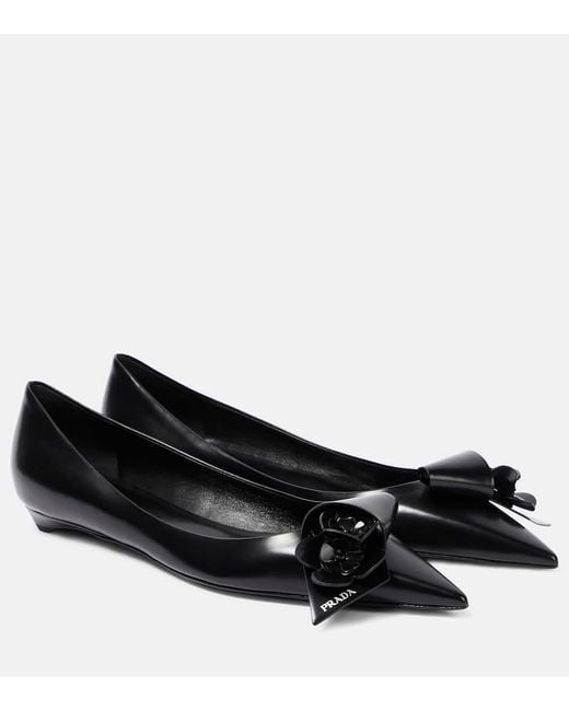 Prada Floral-Applique Leather Ballet Flats in Black | Lyst